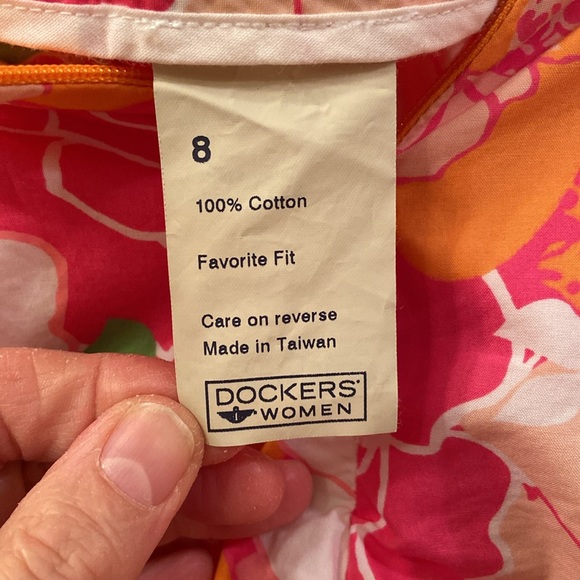 Dockers Woman’s Skort Golf Skirt Pink Orange White Floral Zipper Button WM SZ 8 - Picture 10 of 11